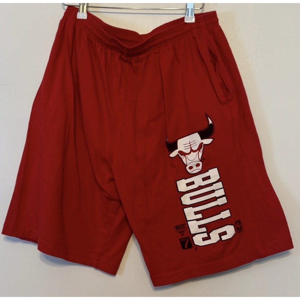 Logo 7 Vintage Chicago Bulls Sweat Shorts – Red – Made in USA – Size XL